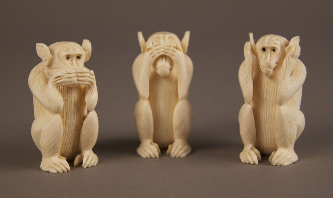 Ivory collection of Monkey's. See no evil, hear no evi: Ivory collection of Monkey's. See no evil, hear no evil, speak no evil. Each measure [(1.33 oz),(2.4 in),(1.4 in),(1.4in)]. Total weight is 4oz.
