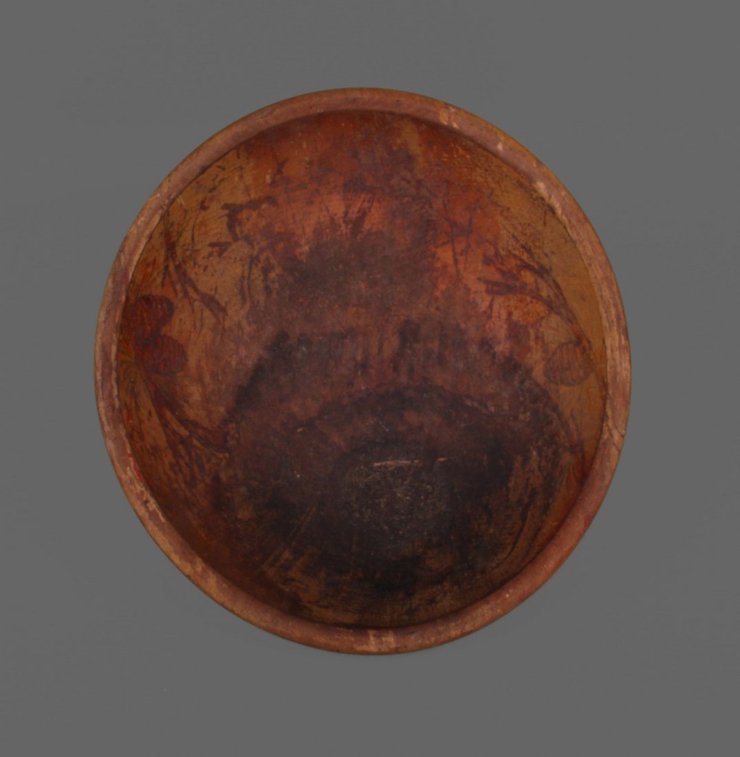 Early 1900's Wood Bowl used by Seminole Tribe.: Early 1900's Wood Bowl used by Seminole Tribe. Signature carved in bottom. Condition: Significant wear from past use. Please inspect all photos provided.