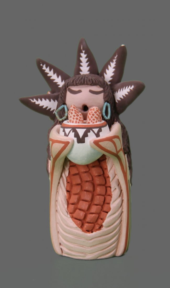 Robin Teller, Isleta Pueblo, New Mexico. A spectacular: Robin Teller, Isleta Pueblo, New Mexico. A spectacular hand painted story teller. (Size: See last photo for measurement.)