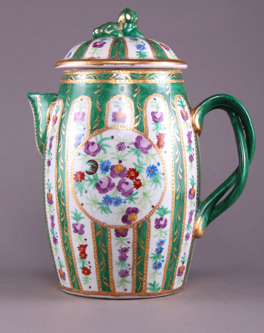 Chinese pottery with chop mark on bottom. (Size: See: Chinese pottery with chop mark on bottom. (Size: See last photo for measurement.) Photos are part of the description representing the condition report. Pangaea Auctions urges Bidder's to view all atta