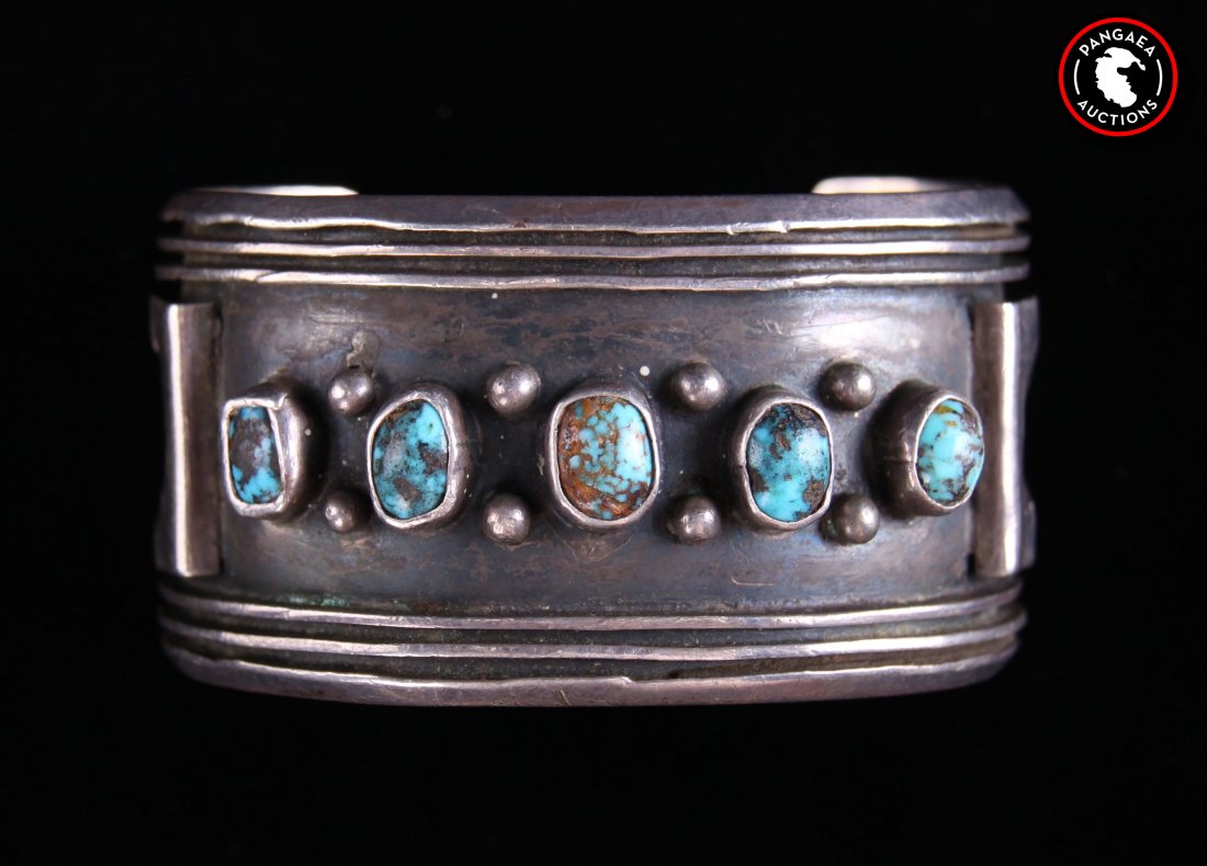 Antique Native American sterling silver bracelet with: Antique Native American sterling silver bracelet with exquisite turquoise gemstones. SIZE: see attached ruler photo. Photos are part of the description representing the condition report and can be use