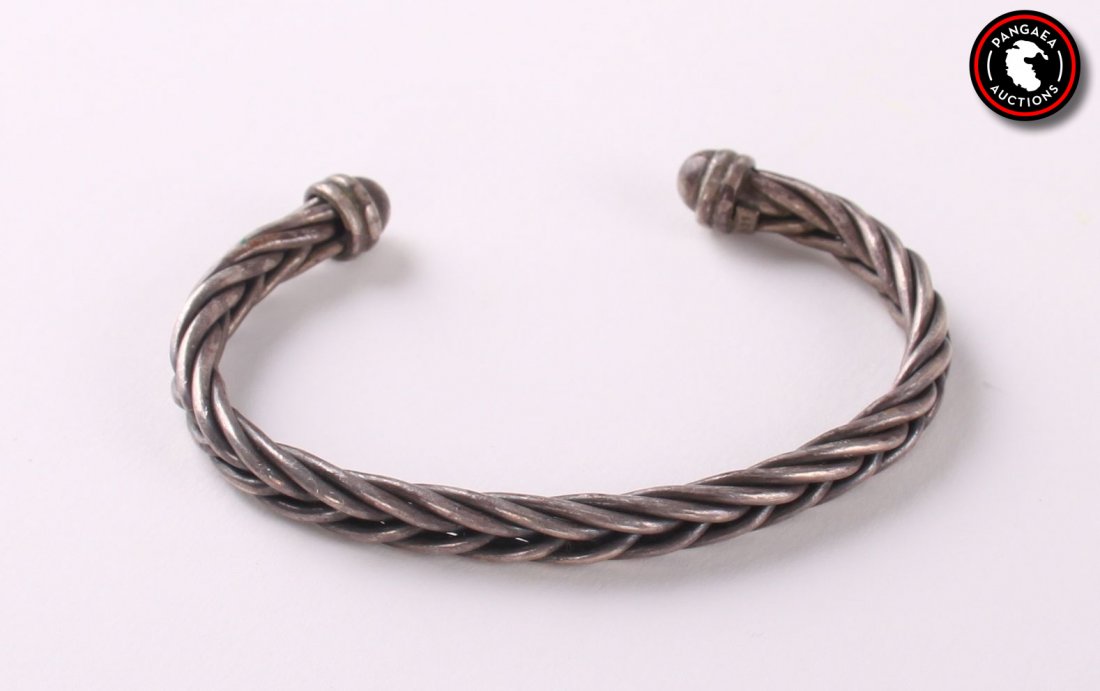 Antique old pawn silver rope bracelet. SIZE: see: Antique old pawn silver rope bracelet. SIZE: see attached ruler photo. Photos are part of the description representing the condition report and can be used for authentication prior to the auction date