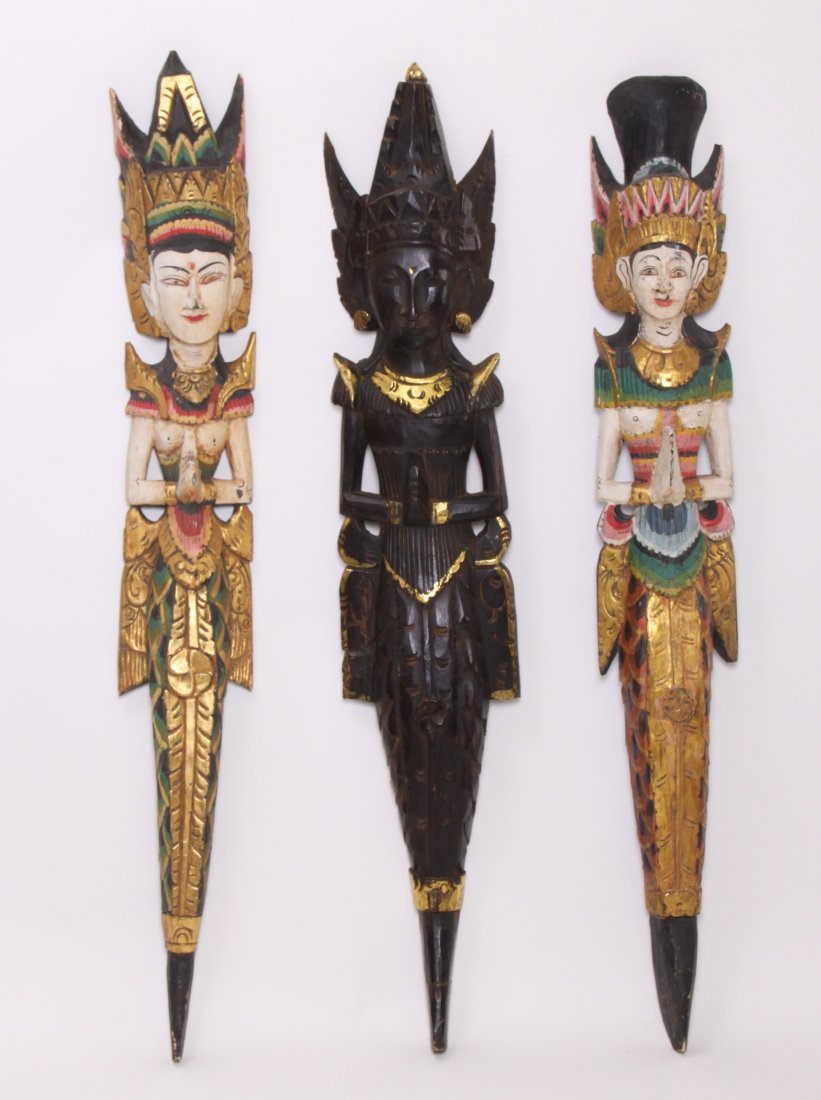 Three(3) vintage Thai / Indonesian wood carved art. SI: Three(3) vintage Thai / Indonesian wood carved art. SIZE: see attached ruler photo. Photos are part of the description representing the condition report and can be used for authentication prior to the