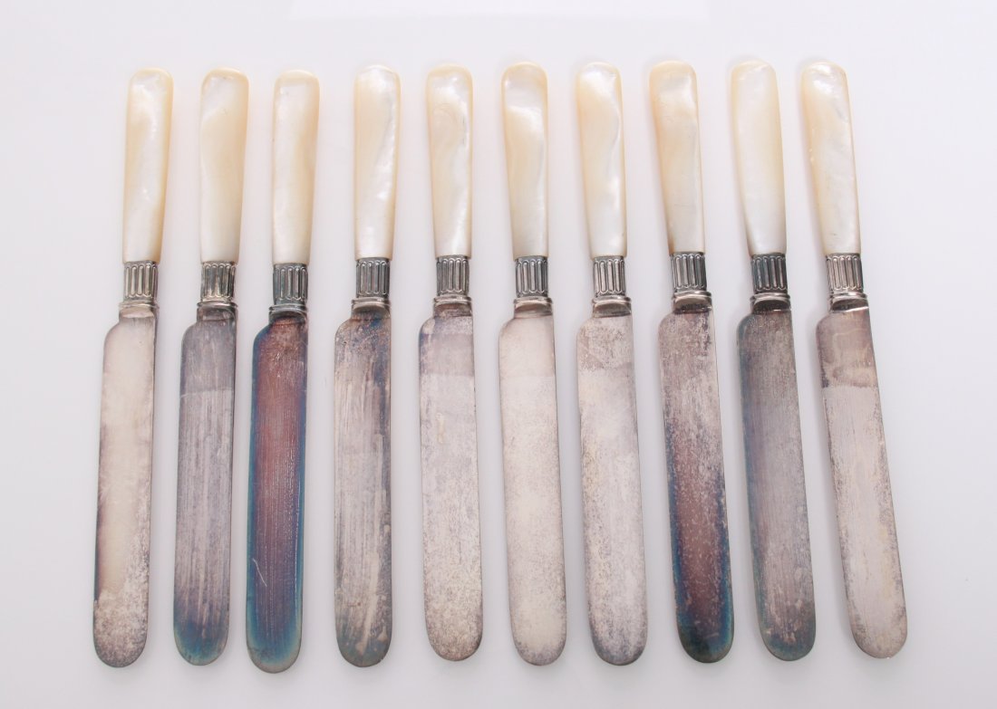 Antique silver knives with mother of pearl handles and: Antique silver knives with mother of pearl handles and maker markings. SIZE: see attached ruler photo. Photos are part of the description representing the condition report and can be used for authenti