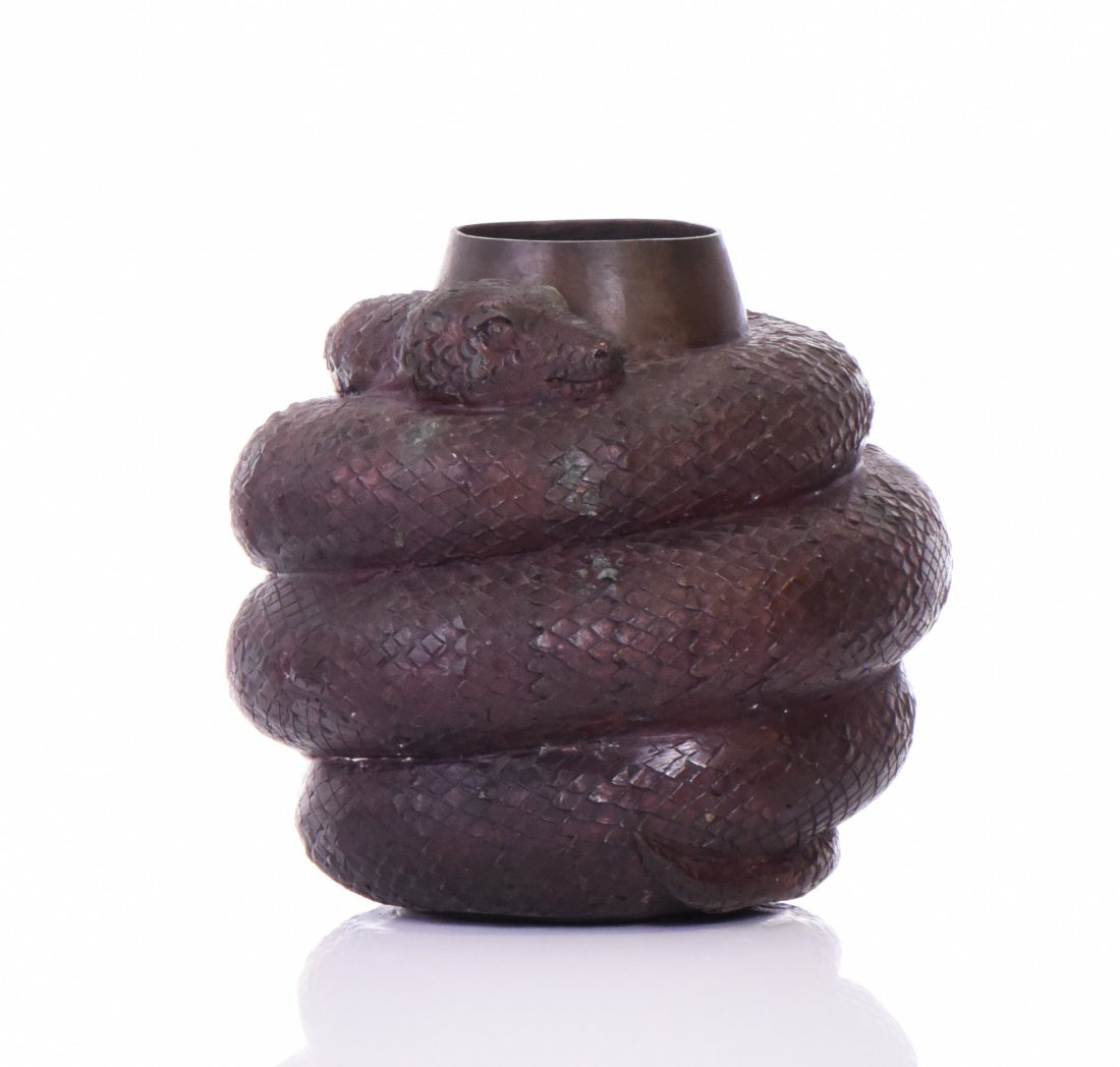 Bronze Snake Vase, believed to be American, ve: Bronze Snake Vase, believed to be American, very heavy patina. No foundry mark on this very unusual bronze. Estimated more than 100 yrs old. American art is visual art and started with colonial art on