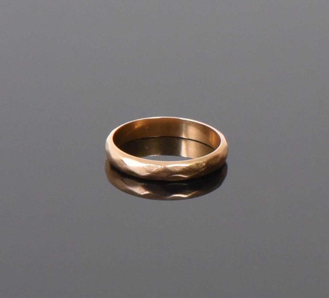 14k Gold Ban Ring. Weight: 0.121oz Ring Size:: 14k Gold Ban Ring. Weight: 0.121oz Ring Size: 9 Gold Tested. Estimated more than 50 yrs old. Gold, Tested Positive using Nitric Acid Chemical Scratch Test, Cloth Rub Test, Smell Test, and Magnet Test.