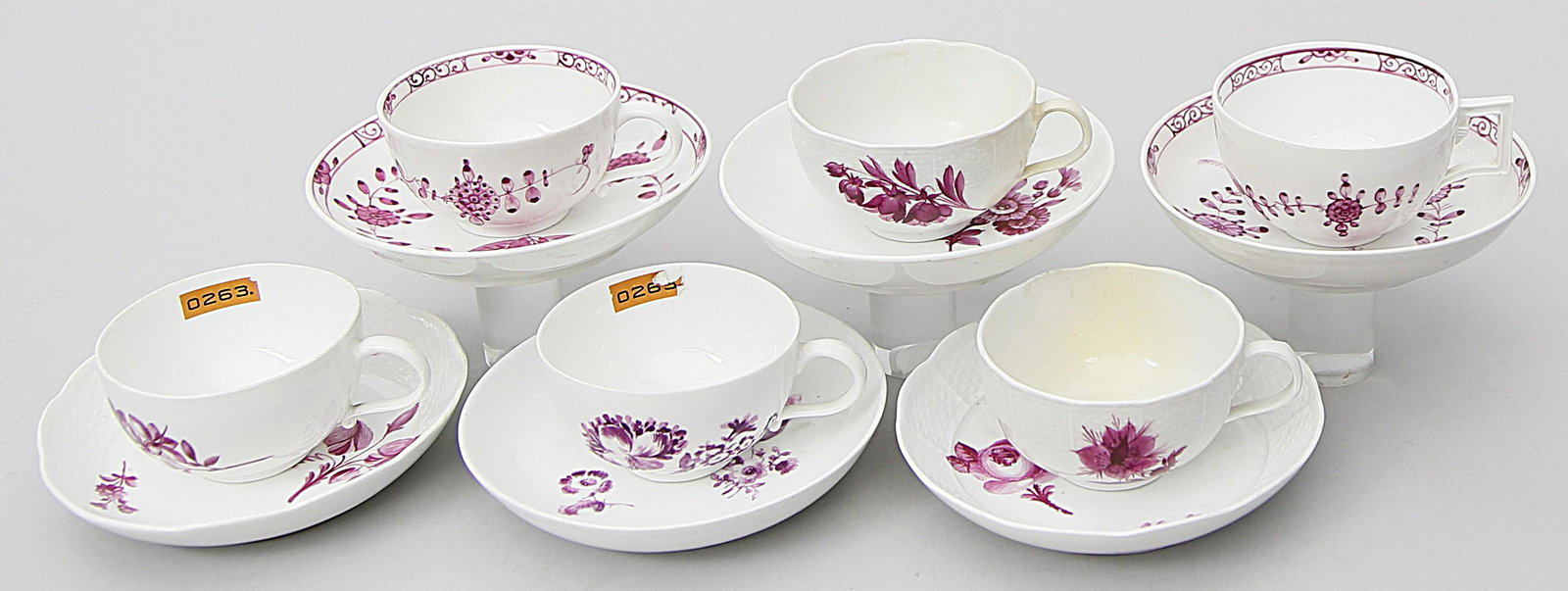 Sechs Tassen mit Untertassen, Meissen. (1 of 1)