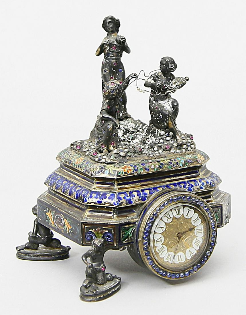 Figürliche Belle Époque-Tischuhr. (1 of 1)