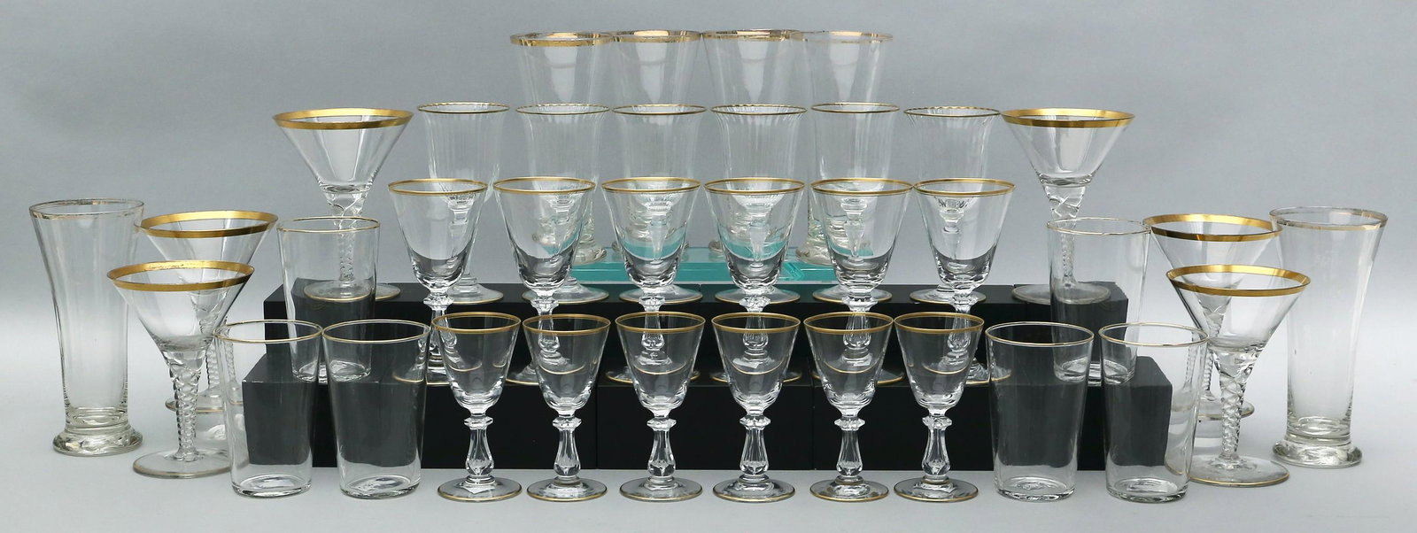 Glasserie für sechs Personen, (1 of 1)