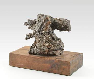 VAILLANCOURT, Armand (1929-): VAILLANCOURT, Armand (1929-) Untitled Cast iron and wood Signed and dated on the wood base: Vaillancourt 65 H: 20cm - 8" W: 24cm - 9" D: 13cm - 5" © Armand VAILLANCOURT / SODRAC (2