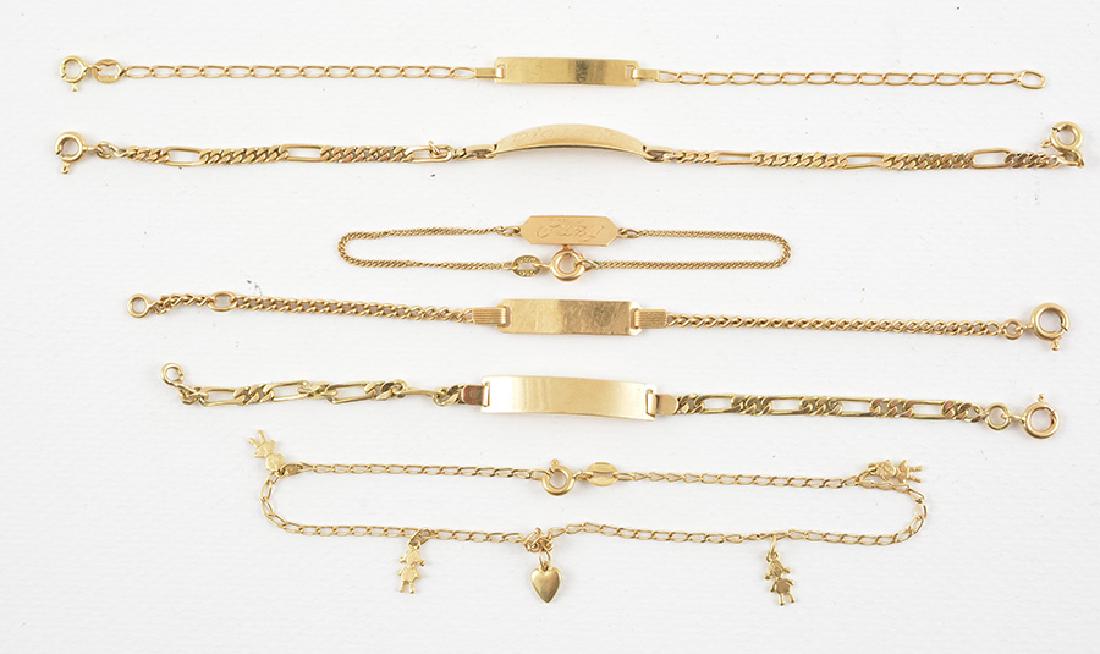 18K GOLD: Lot of 6 18K yellow gold children chain bracelets. Weight: 18.5g.