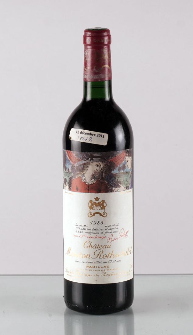 Château Mouton Rothschild 1985 - 1 bouteille: Château Mouton Rothschild 1985 1er Grand Cru Classé Pauillac Appellation Contrôlée Étiquette de Paul Delvaux Niveau A-B 1 bouteille