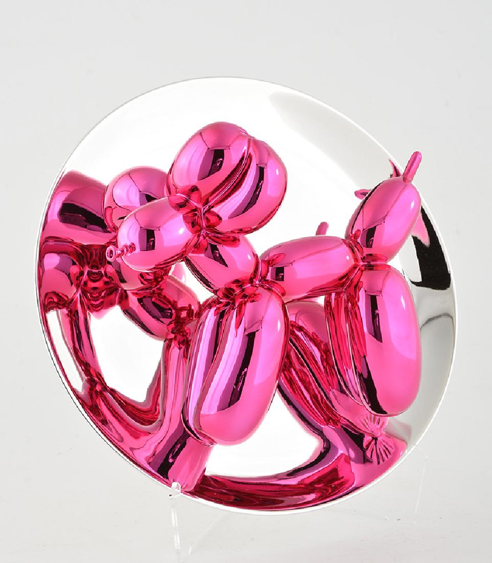 KOONS, Jeff (KOONS, Jeffrey, dit) (1955-): KOONS, Jeff (1955-) "Balloon Dog" (2017) Fine porcelain plate of Chez Bernardaud Limited Edition numbered 2106/2300 Diam.: 30.5cm - 12"