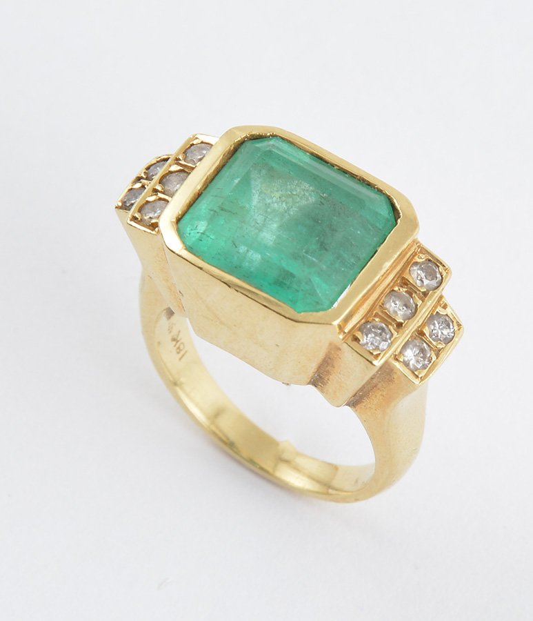 18K GOLD, EMERALD AND DIAMONDS (1 of 1)