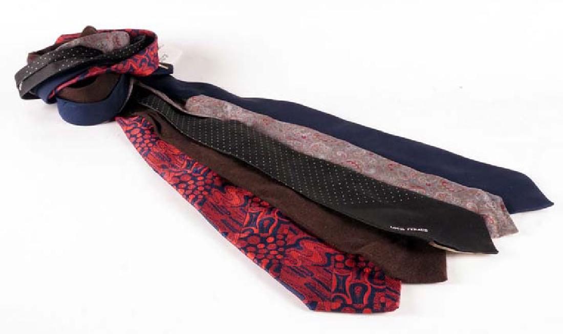 CHRISTIAN DIOR - LOUIS FÉRAUD - PIERRE CARDIN: Lot comprising five ties,