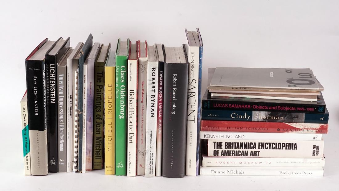 ART INTERNATIONAL – monographies et catalogues – USA (1 of 1)