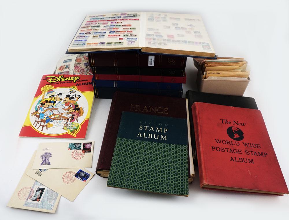 Collection de timbres / Stamp Collection (1 of 4)