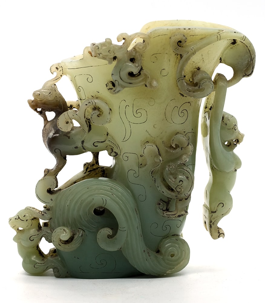 COUPE CHINOISE EN SERPENTINE CÉLADON / CHINESE CELADON SERPENTINE CUP (1 of 5)