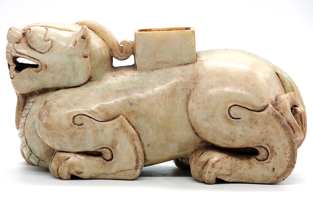 QILIN CHINOIS EN SERPENTINE BLANCHE / CHINESE WHITE SERPENTINE QILIN (1 of 4)