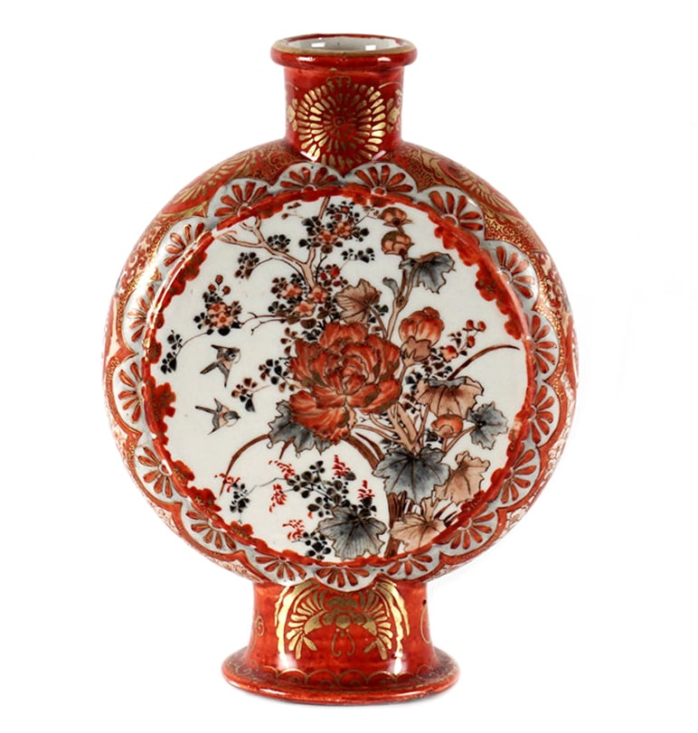 VASE GOURDE JAPONAISE EN PORCELAINE ET ÉMAUX DE CORAIL / JAPANESE PORCELAIN AND ENAMELS GOURD (1 of 5)