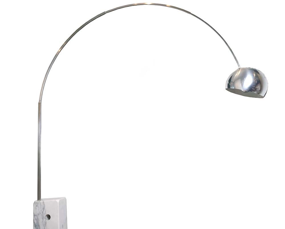 ACHILLE (1918-2002) & PIER CASTIGLIONi (1913-1968) « ARCO »: Description française: ACHILLE (1918-2002) & PIER CASTIGLIONi (1913-1968) « ARCO » Lampe conçue par Achille et Pier Castiglioni pour Flos, modèle "Arco" créé en 1962