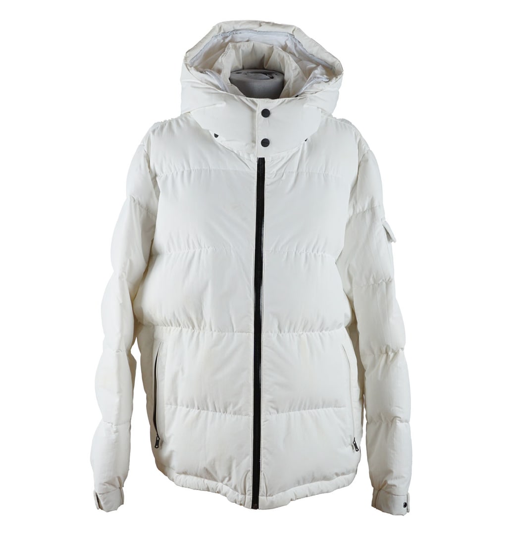 MICHAEL KORS: Description française: MICHAEL KORS Manteau, parka, Michael Kors de couleur blanc, munie de capuche, plusieurs poches. Taille: L English Description: MICHAEL KORS Coat, parka, Michael Kors in whi