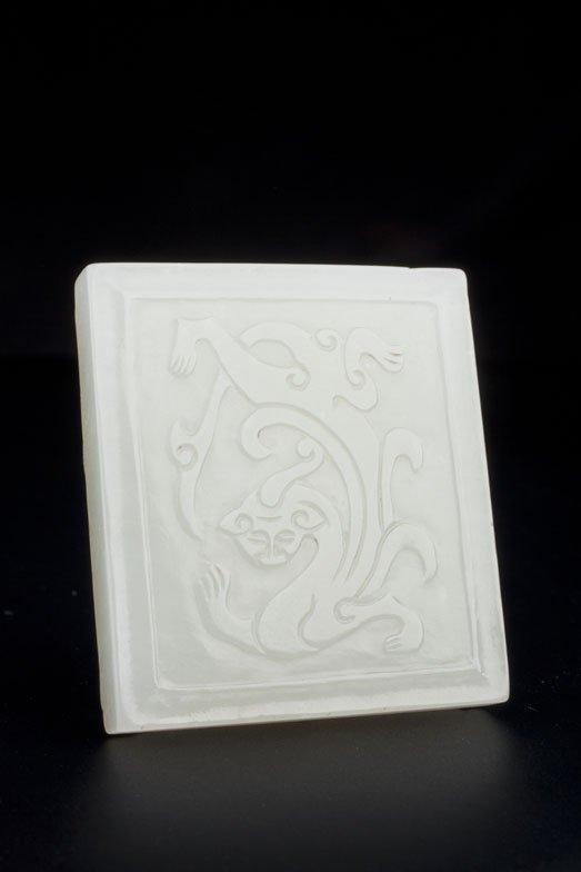 MUTTON-FAT JADE PENDANT - Westmount | US Airforce: WESTMOUNT COLLECTOR OF JADE AND SNUFF BOTTLES (LOTS 1004-1006, 1008, 1010-1013, 1015-1017, 1019-1027, 1029-1030, 1032 and 1034-1038) ANTIQUE CARVED WHITE MUTTON FAT JADE CHILONG PENDANT PLAQUE CHINA O