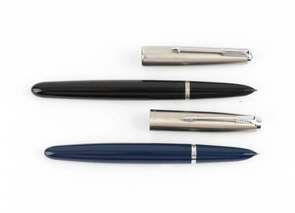 PARKER "21" et "61": Description française: PARKER "21" et "61" Ensemble de 2 stylos à plume Parker, "21" et "61", couleurs noir et bleu pétrole, made in USA. Sans boîte. English Description: PARKER