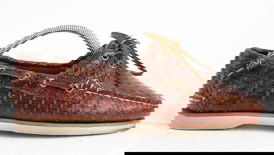 RALPH LAUREN: Description fran&#231;aise: RALPH LAUREN Paire de chaussures bateau en cuir marron. Pointure 9 D Made in USA English Description: RALPH LAUREN Pair of brown leather boat shoes. Size 9 D Made in USA
