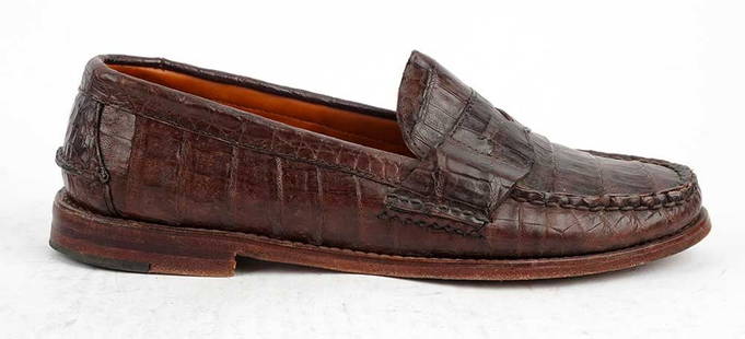 RALPH LAUREN: Description fran&#231;aise: RALPH LAUREN Paire de mocassins en cuir marron. Pointure 9 D Made in USA English Description: RALPH LAUREN Pair of brown leather shoes Size 9 D Made in USA
