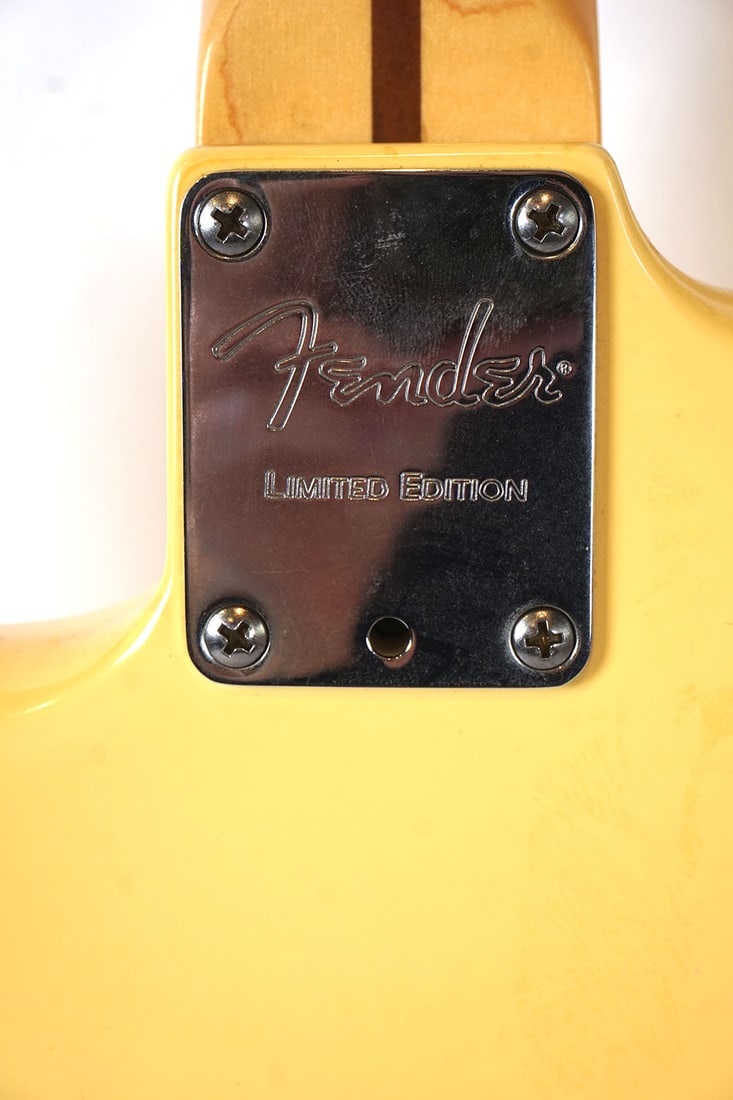 FENDER STRATOCASTER - 7