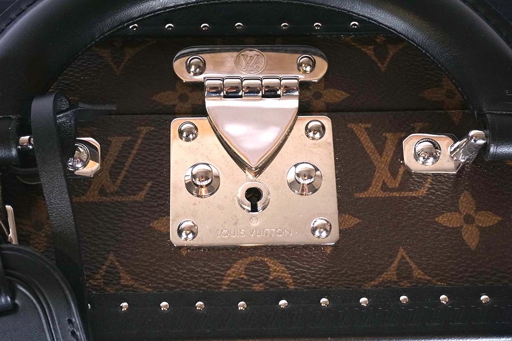 LOUIS VUITTON - 3