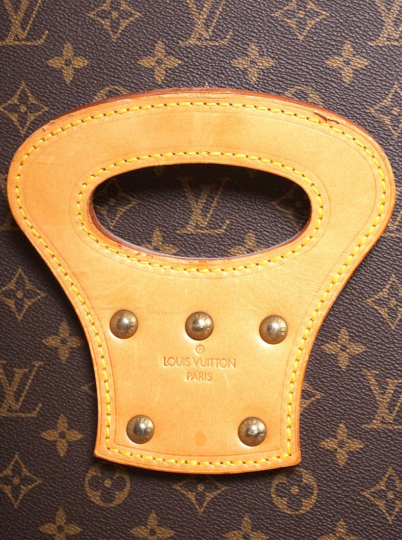 LOUIS VUITTON - 9