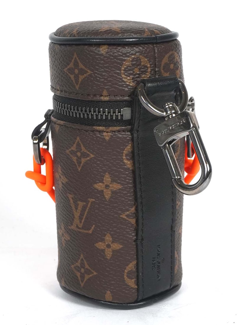 LOUIS VUITTON - 2