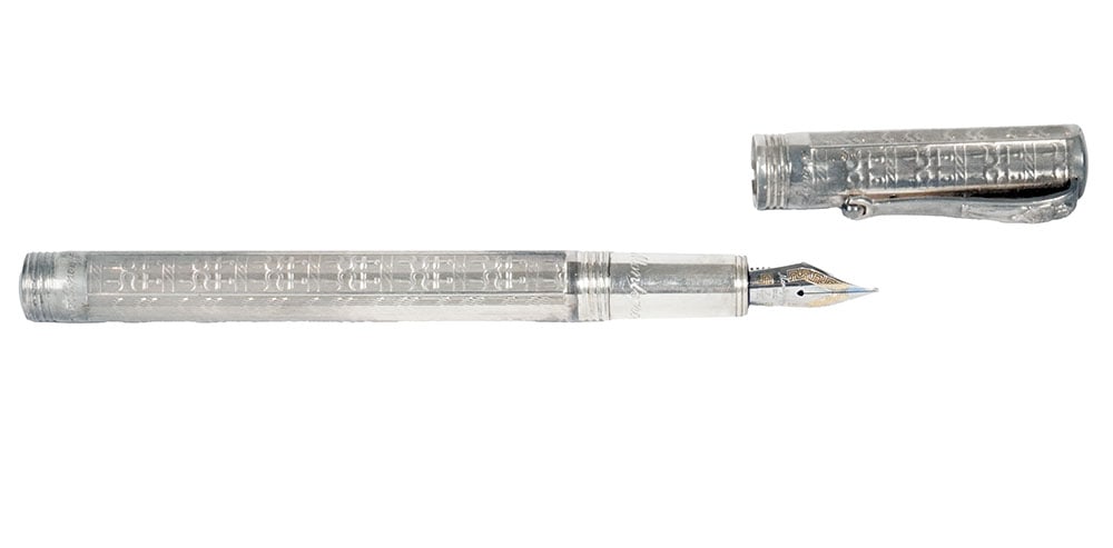 MONTEGRAPPA "JULIET": Description française: MONTEGRAPPA "JULIET" Stylo plume Montegrappa "Juliet" édition limitée de la collection Roméo et Juliette, numéroté 0175. Plume or 18k taille F,