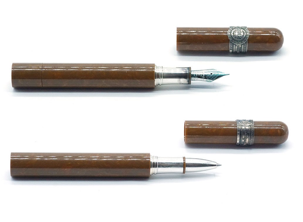 MONTEGRAPPA "CIGAR 1912": Description française: MONTEGRAPPA "CIGAR 1912" Stylo plume et stylo à bille Montegrappa "Cigar 1912" édition limitée 041/888 et 165/888. Capuchon partie en argent, plume or 18k
