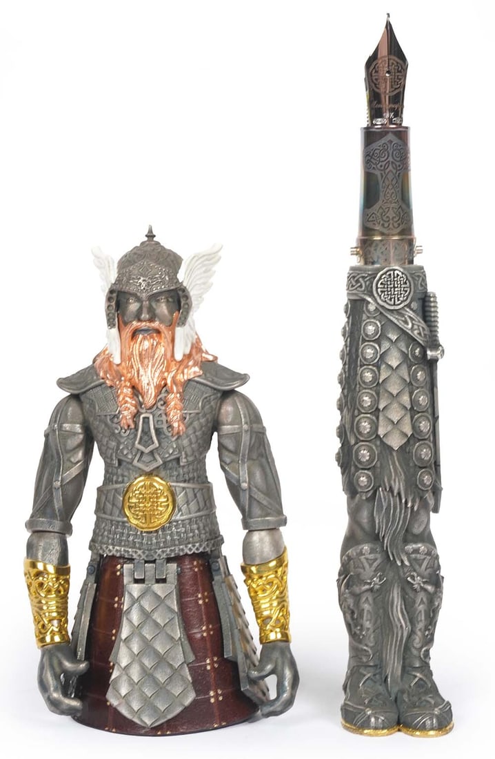 MONTEGRAPPA "VIKING STERLING SILVER": Description française: MONTEGRAPPA "VIKING STERLING SILVER" Stylo plume Montegrappa "Viking sterling silver", édition limitée 050/121. Plume or 18k, taille M, à cartouche. Sans bo&