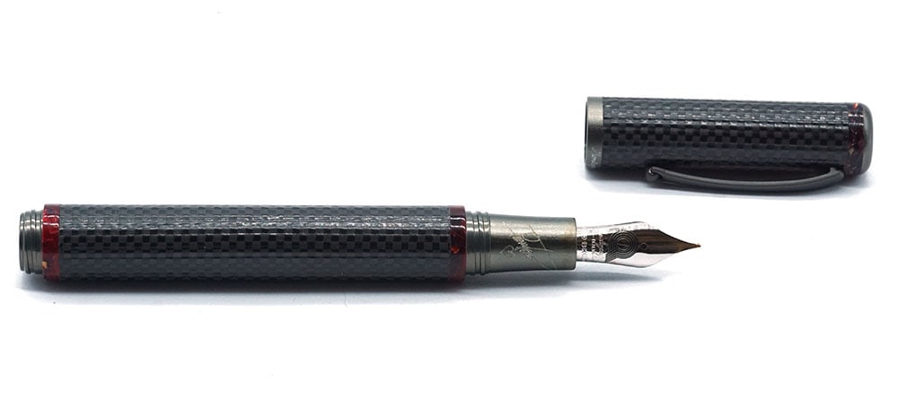 MONTEGRAPPA "QUINCY JONES": Description française: MONTEGRAPPA "QUINCY JONES" Stylo plume Montegrappa "Quincy Jones" édition limitée 0012/1933. Plume or 18k taille M, à cartouche. Sans boîte. English