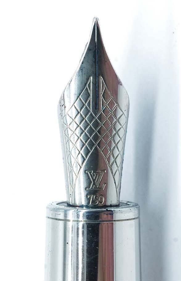 LOUIS VUITTON "CARGO" - 2