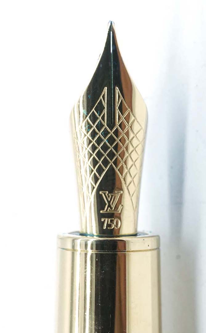 LOUIS VUITTON "CARGO" - 2