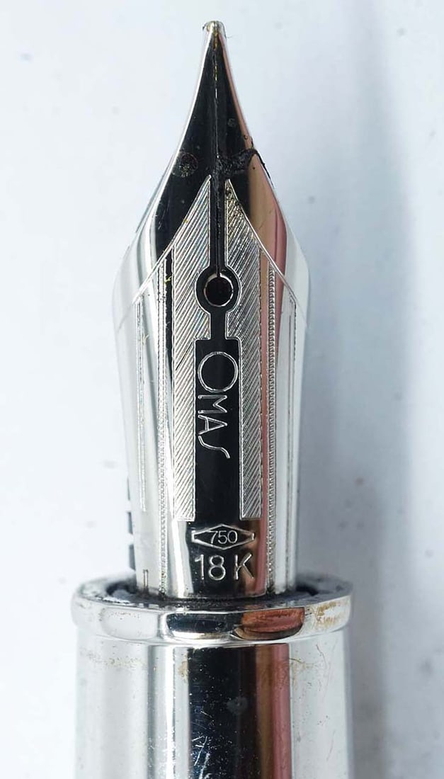 OMAS "MILORD OLIVE WOOD" FOUNTAIN PEN - 2