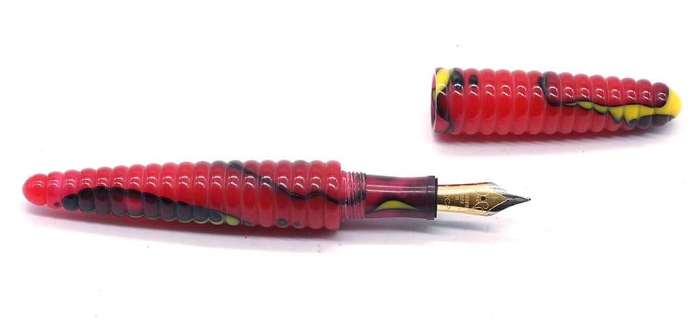 ACME STUDIO "RINGS": Description française: ACME STUDIO "RINGS" Stylo à plume ACME Studio "Rings" collection Materiali Pens. Plume taille M, à cartouches. Sans boîte. English Description: ACME