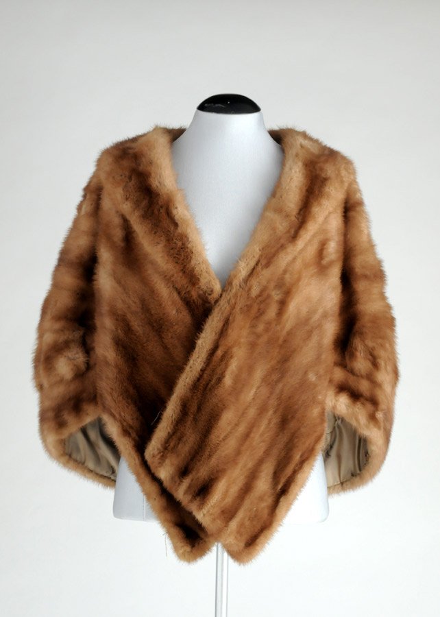 MINK: Brown mink fur stole.
