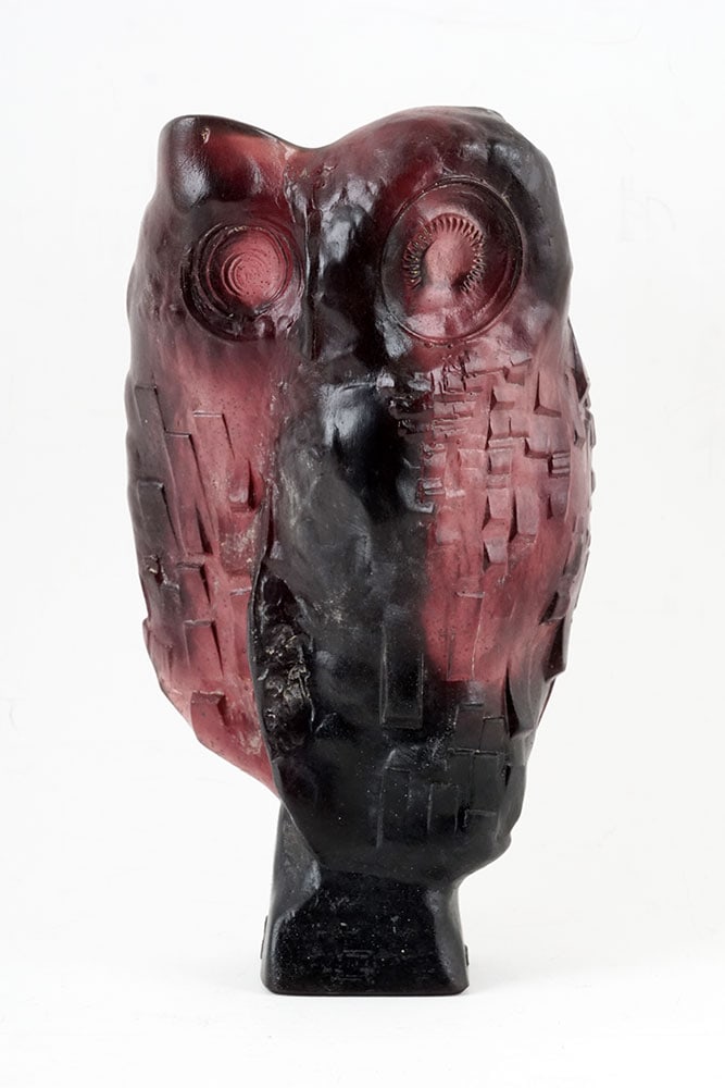 LEGENDRE, Maurice (1928-) - DAUM: LEGENDRE, Maurice (1928-) - DAUM "Eule" (1970)Sculpture en pâte de verreSignée et numérotée à la base:M. Legendre - Daum - 61/150Provenance:Collection de Mme Y.D., Montré