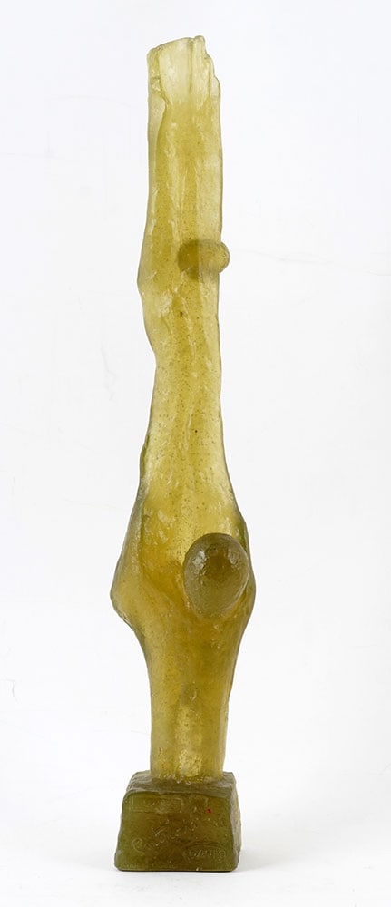 COUTURIER, Robert (1905-2008) - DAUM: COUTURIER, Robert (1905-2008) - DAUM"Daphné"Sculpture en pâte de verreSignée et numérotée sur la base à l'avant:Couturier - Daum - 5/150Provenance:Collection de Mme Y.D.,