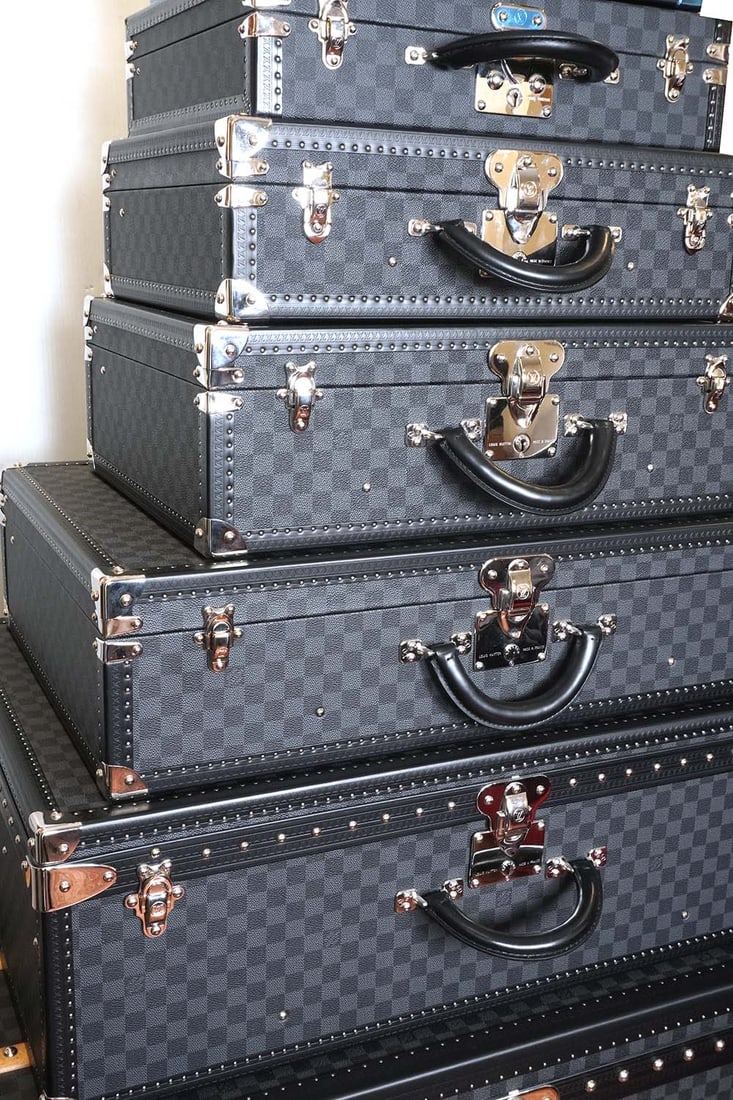 LOUIS VUITTON - MALLE PYRAMIDE /TRUNK PYRAMID - 2