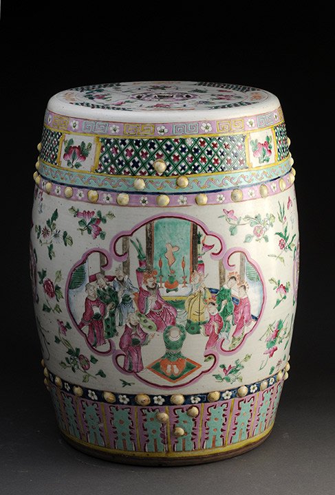 FAMILLE ROSE PORCELAIN STOOL CHINA H : 47cm – 18 ¼’’: FAMILLE ROSE PORCELAIN STOOL CHINA H : 47cm – 18 ¼’’