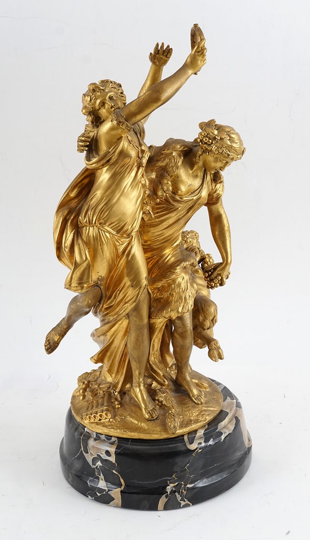 CLODION, Claude Michel (1738-1814): Description française: CLODION, Claude Michel (1738-1814) Sans titre - Allégorie de la dance Bronze à patine dorée Signé et daté sur la base: Clodion 1762 Provenance: Suc