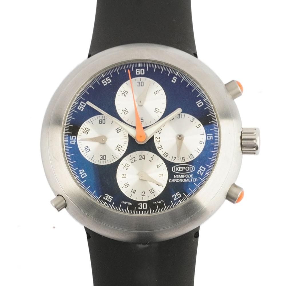 IKEPOD Hemipode: Description française: IKEPOD Hemipode Montre Ikepod Hemipode Chronometrer, modèle Marc Newson design, édition limitée 3656/9999 boîtier en acier de 44 mm, cadran noir,