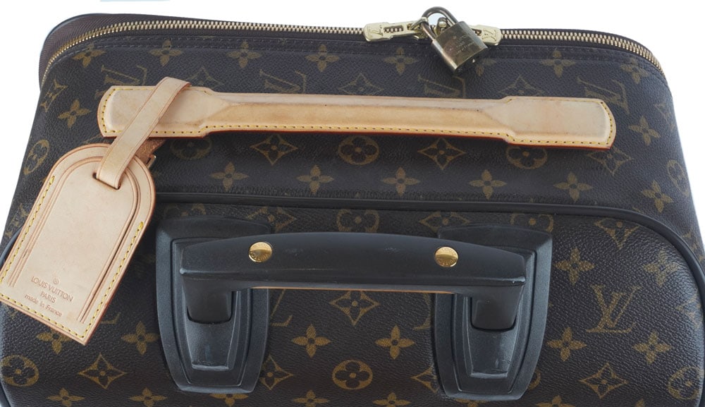 LOUIS VUITTON - 9